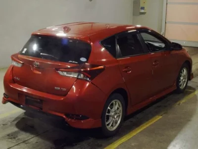 Toyota AURIS  с аукциона в Японии