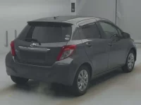 Toyota VITZ лот № 72055 оценка RA  с аукциона в Японии 1