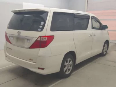 Toyota ALPHARD  с аукциона в Японии