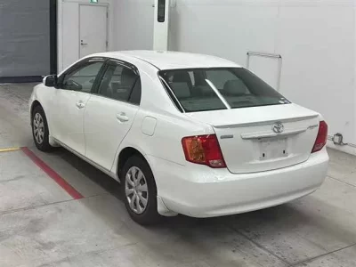 Toyota COROLLA AXIO  с аукциона в Японии