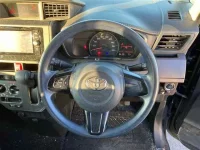 Toyota ROOMY лот № 90213 оценка 3.5  с аукциона в Японии 2