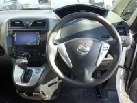 Nissan SERENA лот № 4036 оценка R  с аукциона в Японии 1