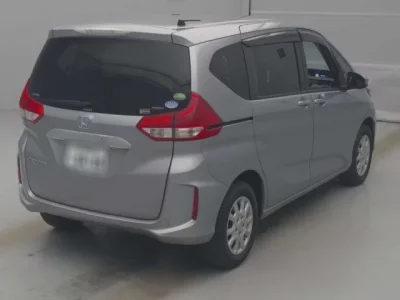 Honda FREED  с аукциона в Японии