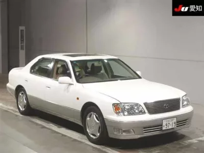 Toyota CELSIOR  с аукциона в Японии