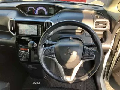 Mitsubishi DELICA D2  с аукциона в Японии