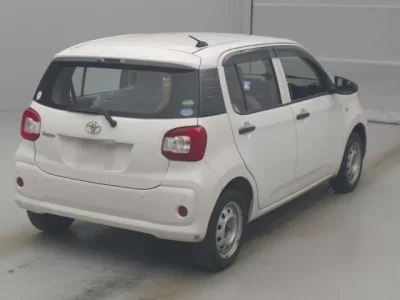 Toyota PASSO  с аукциона в Японии