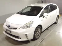 Toyota PRIUS ALPHA лот № 7196 оценка 3.5  с аукциона в Японии 1