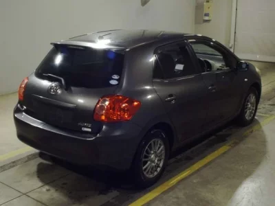 Toyota AURIS  с аукциона в Японии