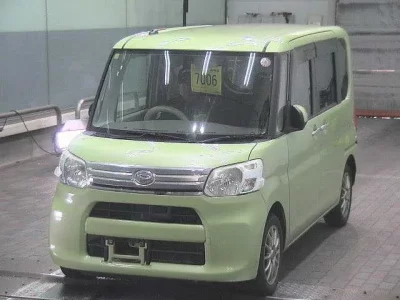 Daihatsu TANTO  с аукциона в Японии