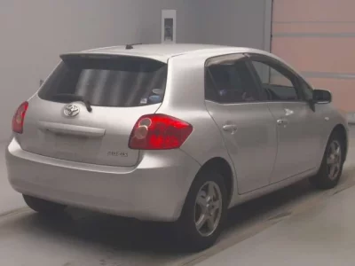 Toyota AURIS  с аукциона в Японии