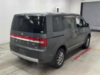 Mitsubishi DELICA D5 лот № 60082 оценка 3.5  с аукциона в Японии 4