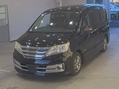 Nissan SERENA  с аукциона в Японии