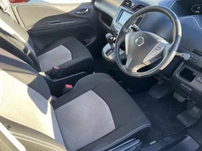 Nissan SERENA  с аукциона в Японии