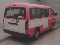 Toyota HIACE лот № 2013 оценка 4  с аукциона в Японии 1