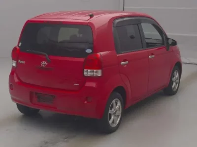 Toyota PORTE  с аукциона в Японии