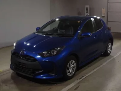 Toyota YARIS  с аукциона в Японии