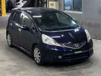 Honda FIT лот № 61 оценка 3.5  с аукциона в Японии 3
