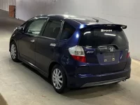 Honda FIT лот № 61 оценка 3.5  с аукциона в Японии 1