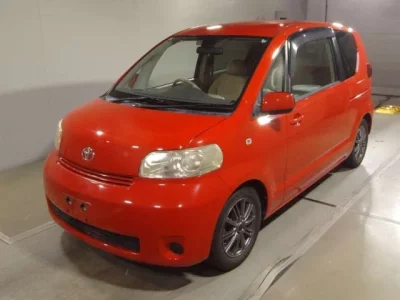 Toyota PORTE  с аукциона в Японии