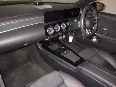 Mercedes-Benz CLA CLASS