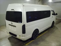 Toyota HIACE VAN лот № 8016 оценка R  с аукциона в Японии 1