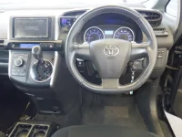Toyota WISH лот № 4132 оценка 3.5  с аукциона в Японии 4