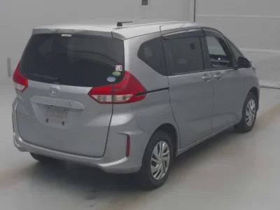 Honda FREED  с аукциона в Японии