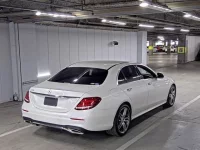 Mercedes-Benz E CLASS лот № 576 оценка 4.5  с аукциона в Японии 1