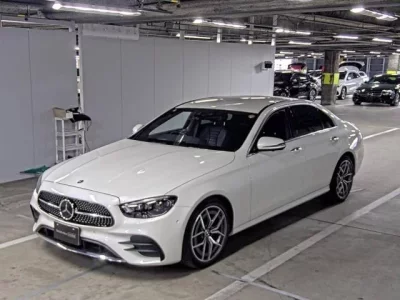 Mercedes-Benz E CLASS  с аукциона в Японии