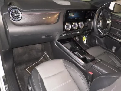 Mercedes-Benz GLA CLASS