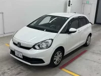 Honda FIT лот № 30072 оценка 4  с аукциона в Японии 3