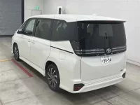 Toyota VOXY лот № 30095 оценка S  с аукциона в Японии 1