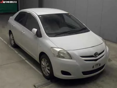 Toyota BELTA  с аукциона в Японии
