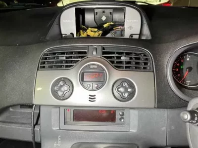 Renault KANGOO  с аукциона в Японии