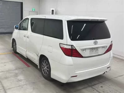 Toyota VELLFIRE  с аукциона в Японии