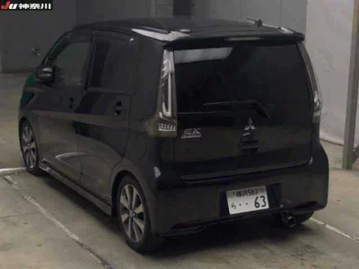 Mitsubishi EK CUSTOM