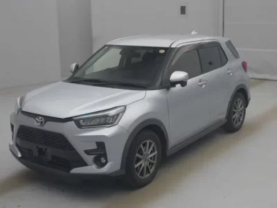 Toyota RAIZE  с аукциона в Японии