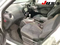 Nissan JUKE лот № 3046 оценка 3.5  с аукциона в Японии 2