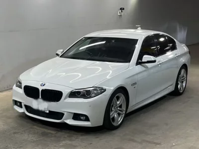 BMW 5-Series  с аукциона в Японии