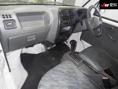 Suzuki CARRY TRUCK  с аукциона в Японии