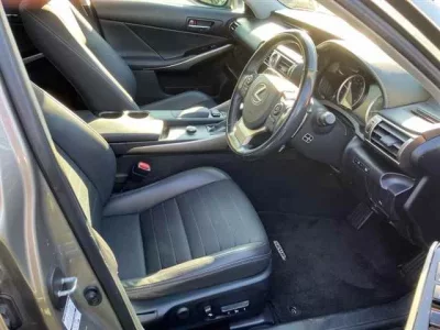 Lexus IS  с аукциона в Японии