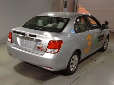 Toyota COROLLA AXIO  с аукциона в Японии