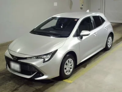 Toyota COROLLA SPORT  с аукциона в Японии