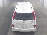 Toyota ISIS лот № 2056 оценка 3  с аукциона в Японии 1