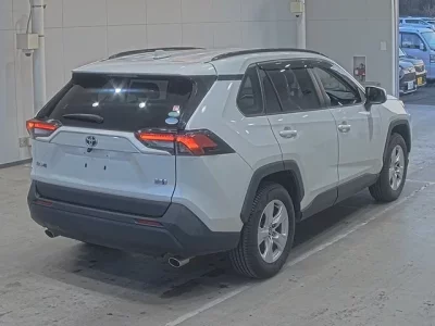 Toyota RAV4  с аукциона в Японии