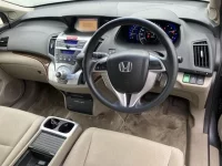 Honda ODYSSEY лот № 1704 оценка 3.5  с аукциона в Японии 3