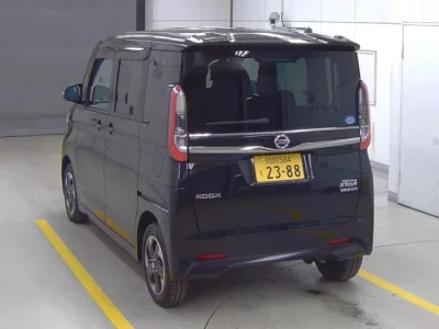 Nissan ROOX  с аукциона в Японии