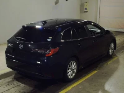 Toyota COROLLA TOURING  с аукциона в Японии