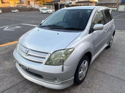 Toyota IST  с аукциона в Японии