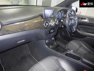 Mercedes-Benz B CLASS  с аукциона в Японии